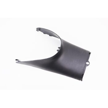 пластик – передний сразу под сиденьем