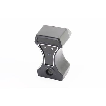 пластик - крышка на приборной панели где индикаторы к-кт, 2 детали