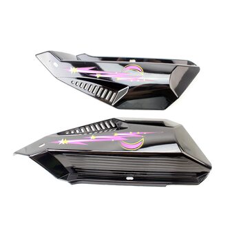 Пластик боковой лев, прав. к-кт 2шт ЧЕРНЫЙ