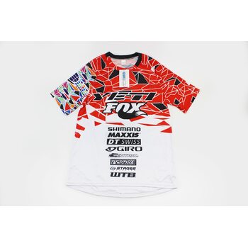 Футболка (Джерси) мужская L-(Polyester 80% / Spandex 20%), короткие рукава, свободный крой, бело-красно-чёрная, НЕ оригинал