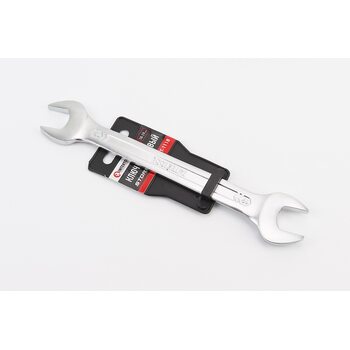 Ключ рожковый 18х19мм CrV XT-1118