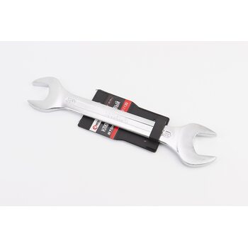Ключ рожковый 30х32мм CrV XT-1130