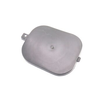 пластик - крышка моторного отсека