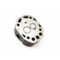 Головка циліндра R180NM у зборі, з форкамерою (можливий незначний наліт)