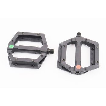 Педалі MTB широкі 9/16" (117x110x25.5mm) зі знімними шипами, пром-підшипник (6*13*5), пластикові, чорні NW-613B