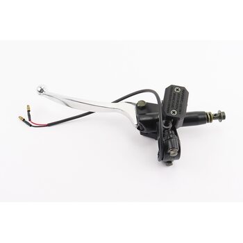 Гальмівний циліндр головний лівий на кермі, тип №4